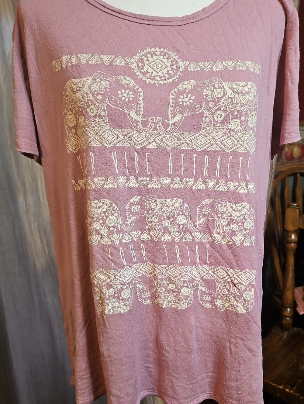french pastry Mauve Pink Short Sleeve Tee with Cream Elephant Print